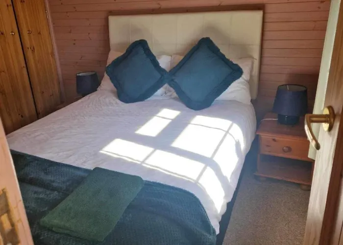 Unique Caravan With Outdoor Space Lodge