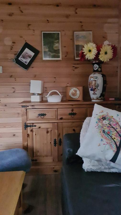 Unique Caravan With Outdoor Space *